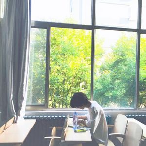 亚洲妇女无套内射
